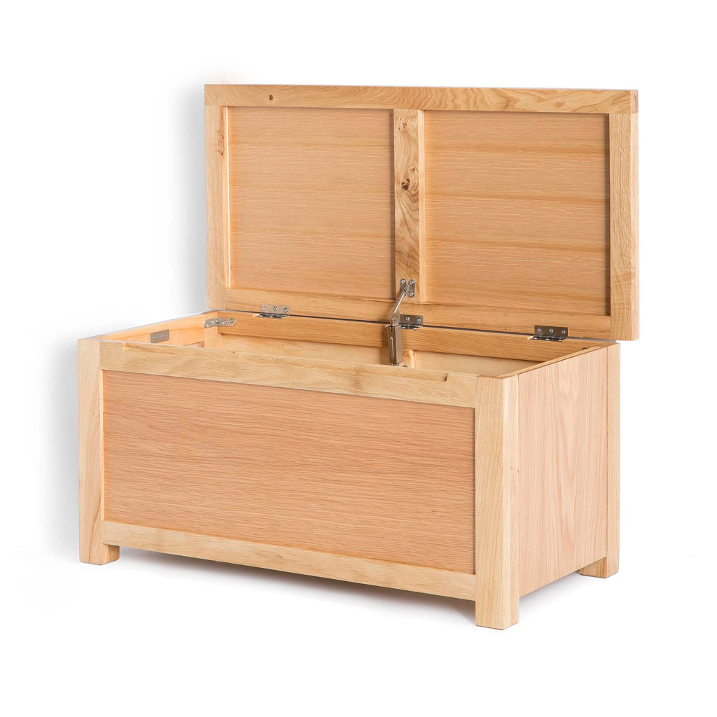 London Oak Blanket Box