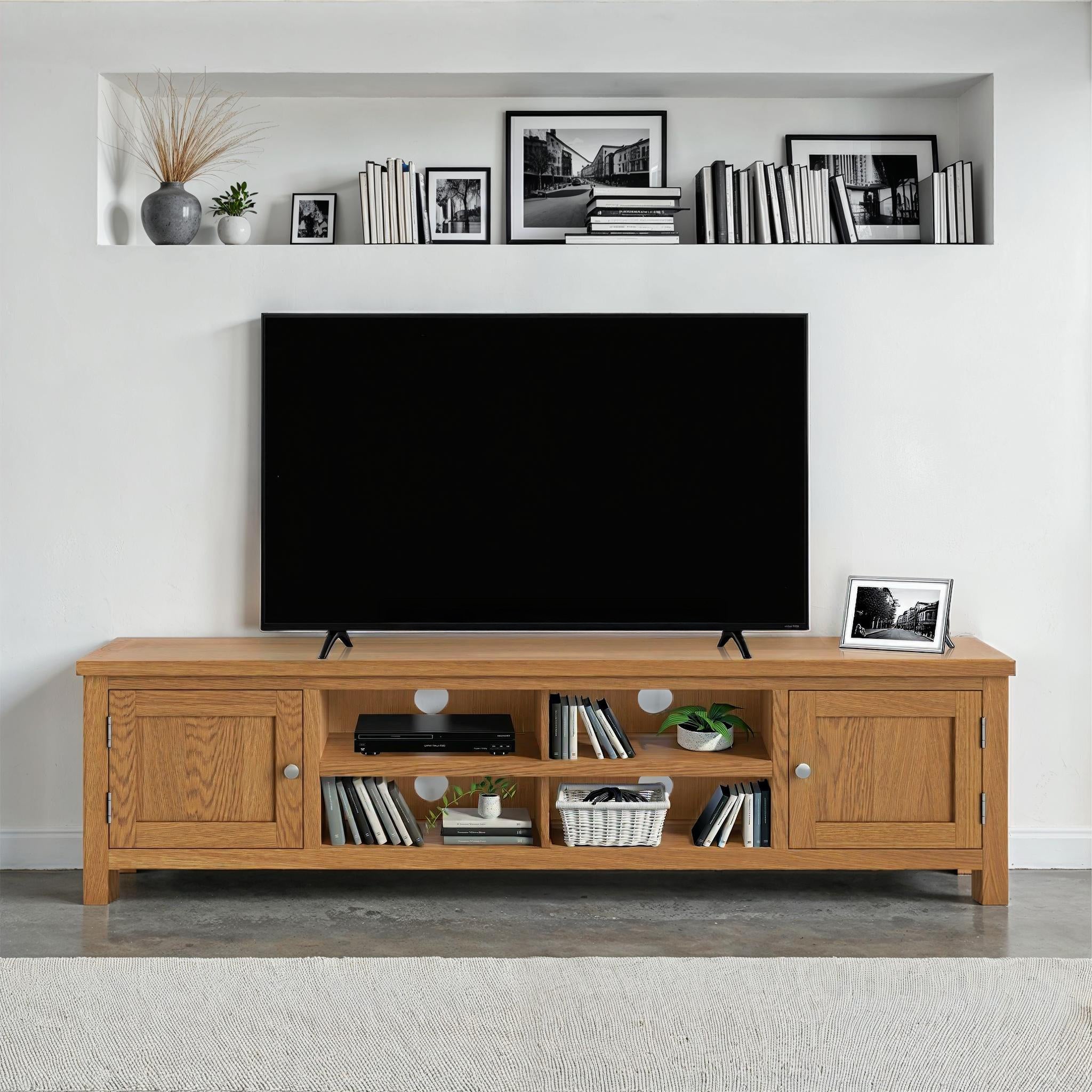 London Oak 180cm Extra Wide TV Stand
