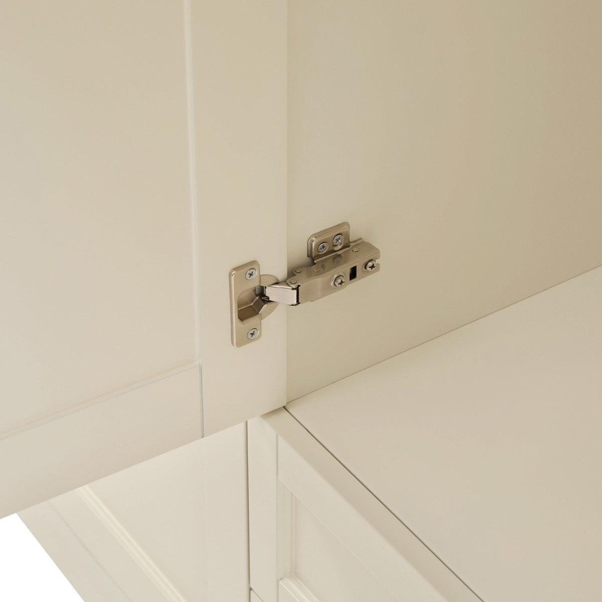 Ruby 3 Door Wardrobe with Drawers - Cream
